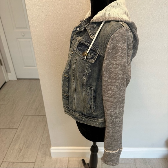 FREE PEOPLE Demin/Gray Jacket ๐ - Picture 8 of 13